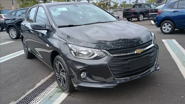 Carro Chevrolet Onix 2025 LT 1.0
