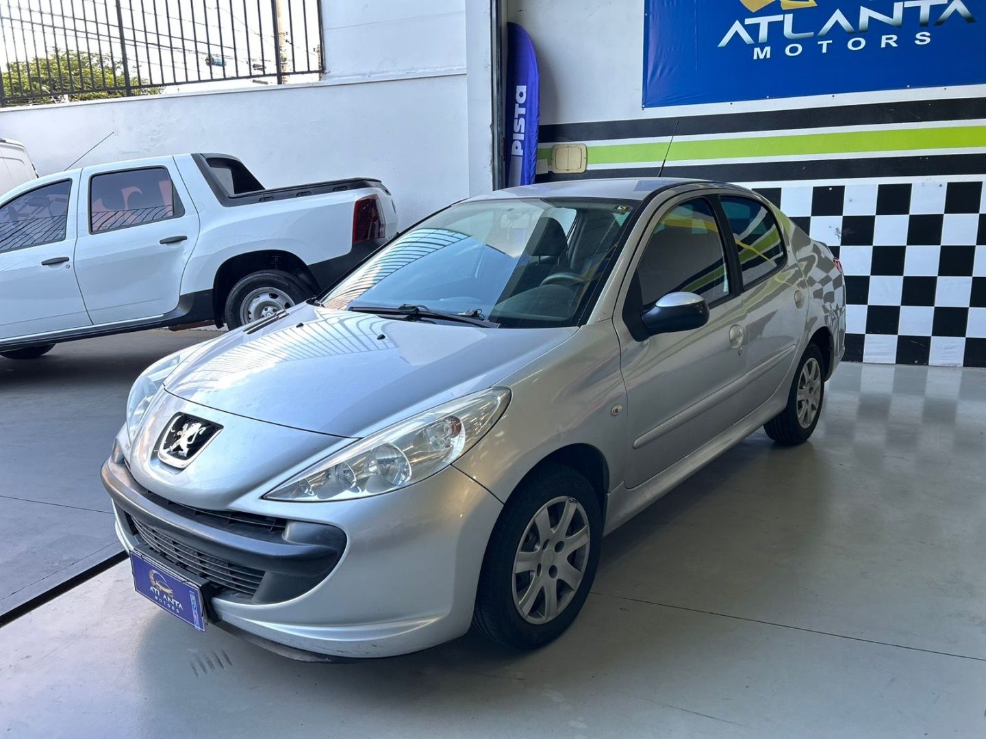 Peugeot 207 Sedan