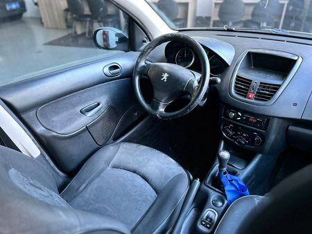 207 Sedan 207 Passion XR 1.4 8V (flex)