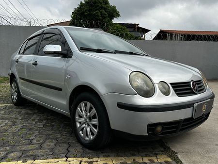 Polo Sedan 1.6 8V