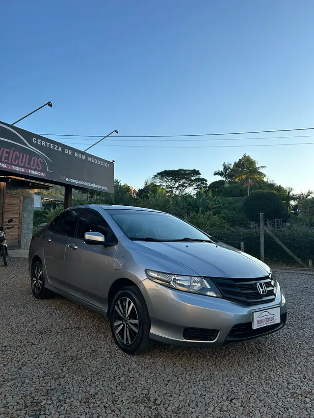 Carro Honda City 2014 DX 1.5 (Flex)