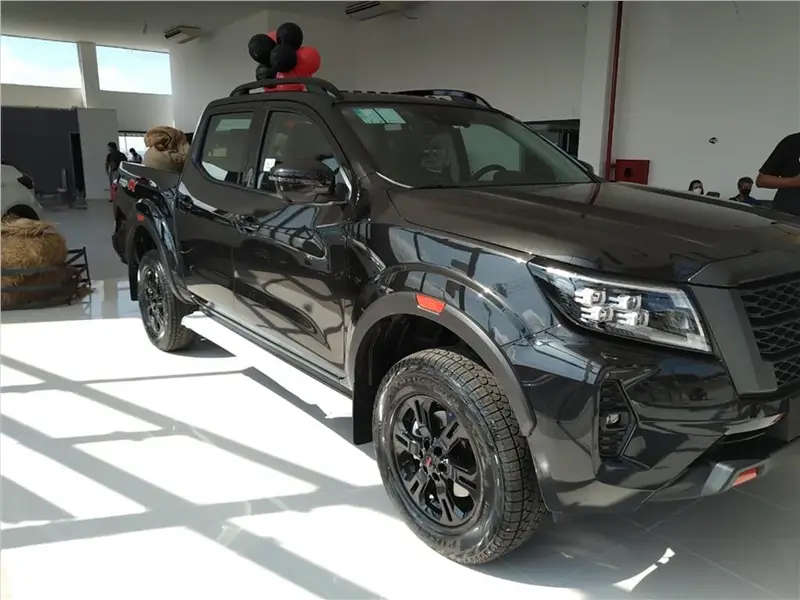 Nissan Frontier Pro-4X 2.3 Turbo 4x4