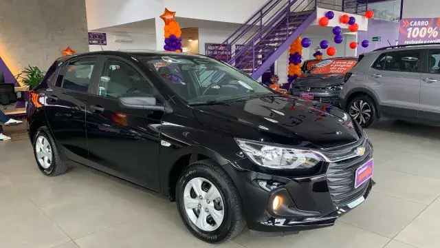 Carro Chevrolet Onix 2024 1.0