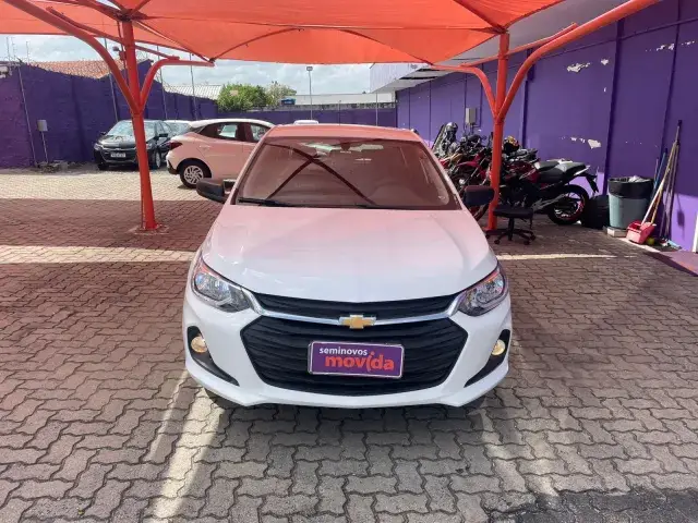Carro Chevrolet Onix 2024 1.0