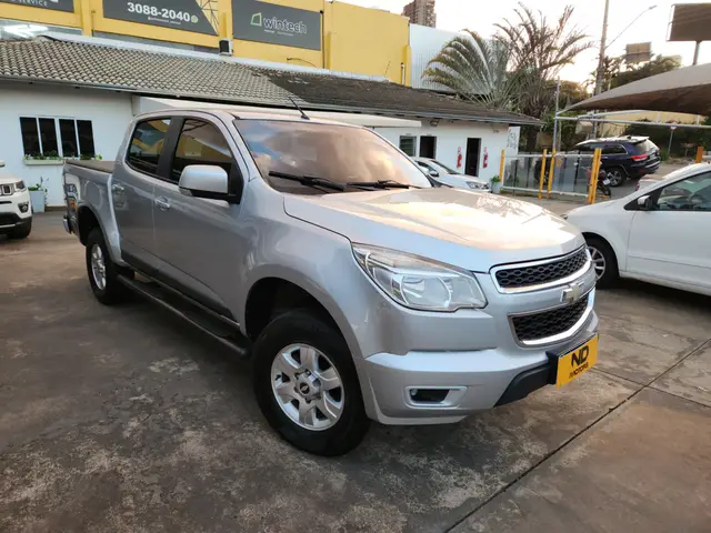 Carro Chevrolet S10 Cabine Dupla 2016 S10 2.5 ECOTEC SIDI LT (Cabine Dupla)