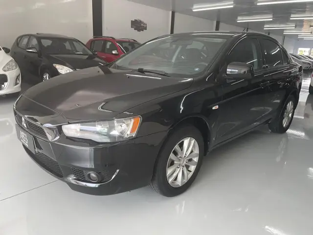 Carro Mitsubishi Lancer 2017 2.0 16V HL CVT