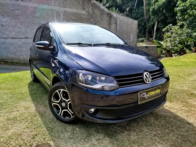 Carro Volkswagen Fox 2014 1.6 VHT Seleção (Flex)