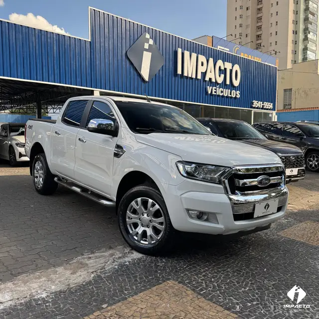 Carro Ford Ranger Cabine Dupla 2018 Ranger 3.2 XLT CD 4x4 (Aut)