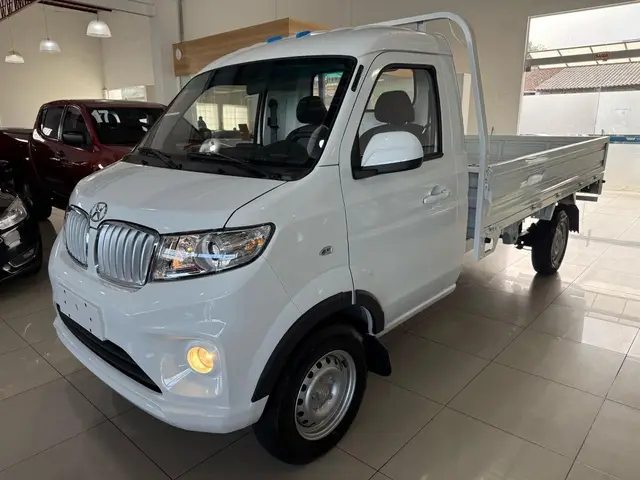 Carro Shineray TLUX 2025 1.6 CS