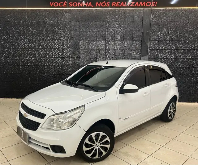 Carro Chevrolet Agile 2011 LT 1.4 8V (Flex)