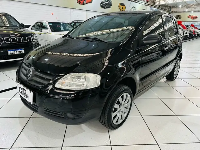 Carro Volkswagen Fox 2010 1.0 8V (Flex) 4p