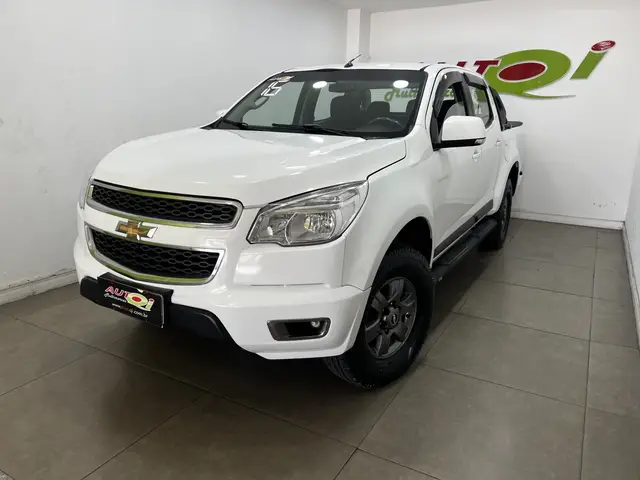 Carro Chevrolet S10 Cabine Dupla 2016 S10 2.4 Advantage (Cabine Dupla)