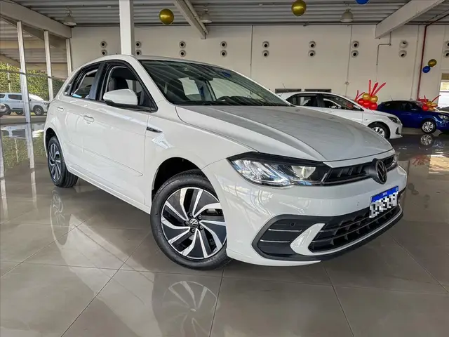 Carro Volkswagen Polo 2023 Highline (Aut) (Flex)