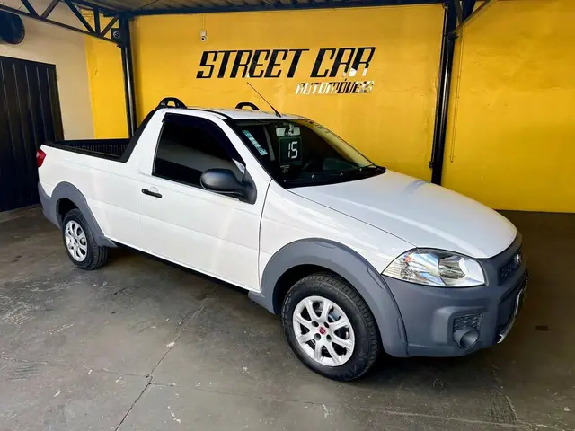 Carro Fiat Strada 2015 Working Celeb.1.4 Fire Flex 8V CS
