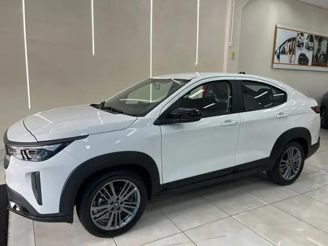 Carro Fiat Fastback 2025 Audace