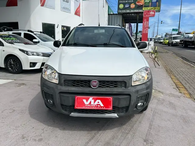 Carro Fiat Strada 2017 Hard Working 1.4 (Flex) (Cabine Dupla)