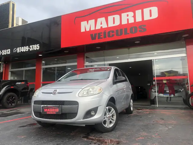 Carro Fiat Palio 2013 Attractive 1.4 8V (Flex)