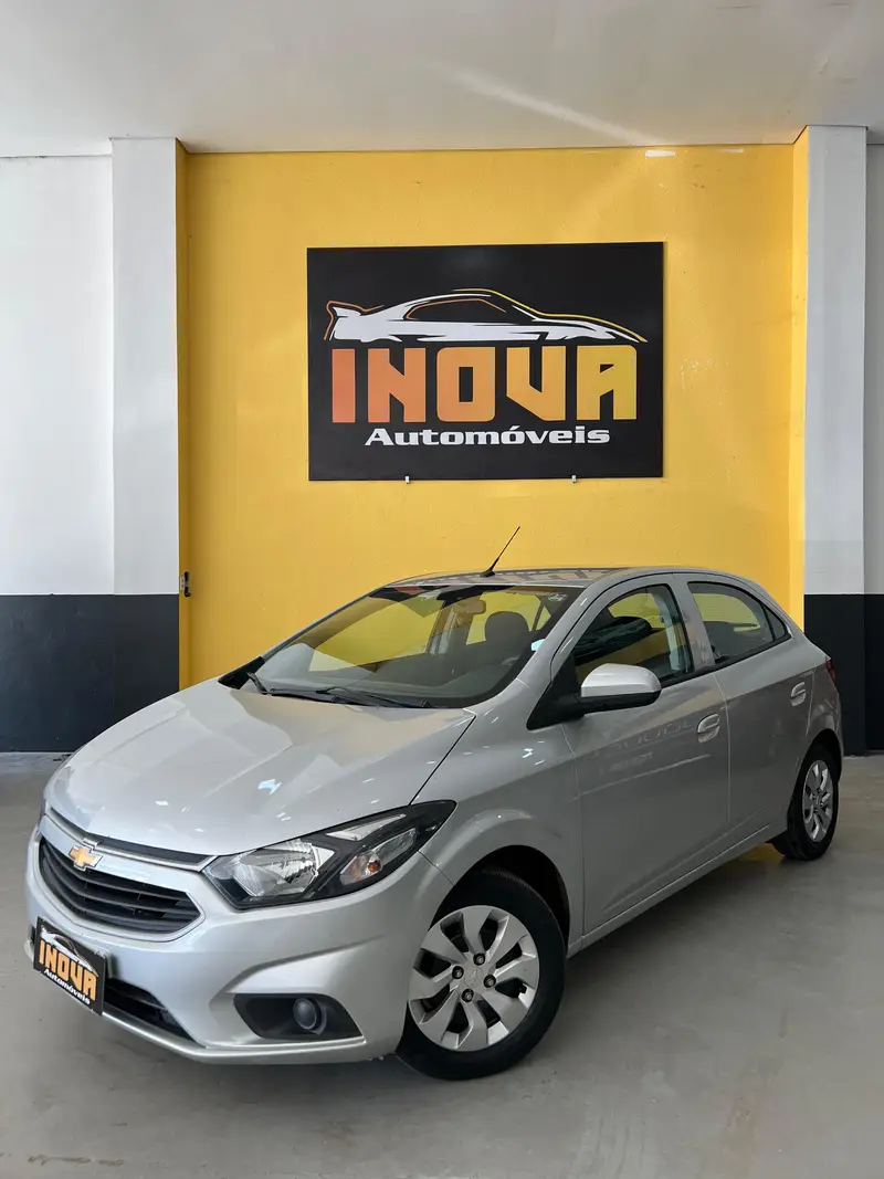 Chevrolet Onix 1.0 LT SPE/4