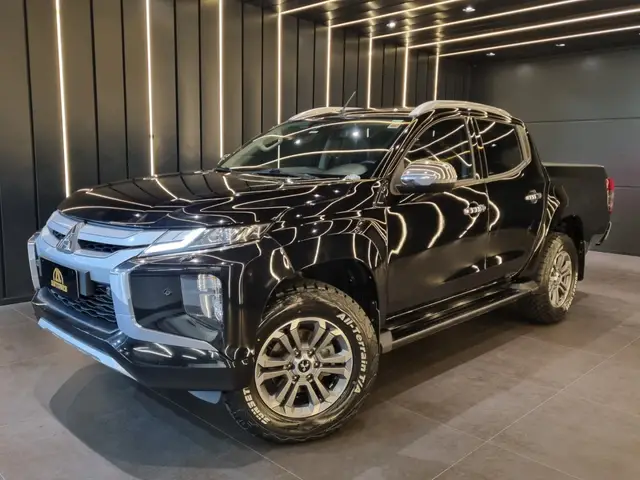Carro Mitsubishi L200 Triton Sport 2022 HPE-S 2.4 DID-H 4x4 (Aut)