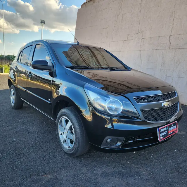 Carro Chevrolet Agile 2011 LTZ 1.4 8V (Flex)