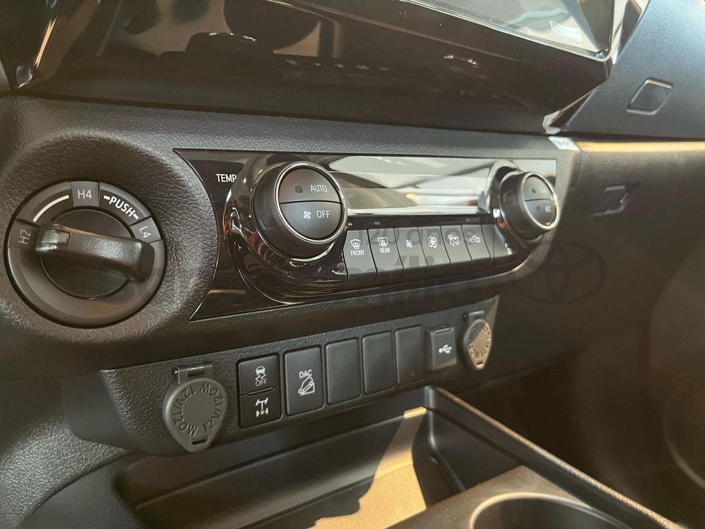 Hilux Cabine Dupla SRV 4x4 2.8 Diesel