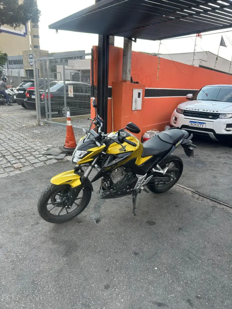Honda CB 300F Twister (CBS)