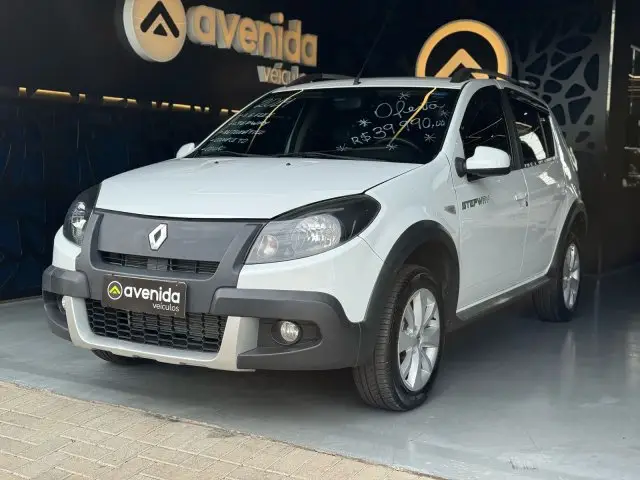 Carro Renault Sandero Stepway 2014 1.6 16V Hi-Flex (aut)