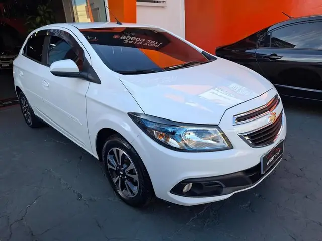 Carro Chevrolet Onix 2015 1.4 LTZ SPE/4