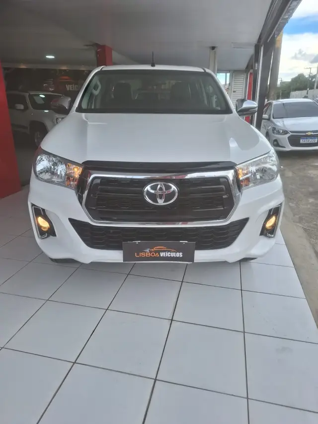 Carro Toyota Hilux Cabine Dupla 2020 Hilux 2.8 TDI SRV CD 4x4 (Aut)
