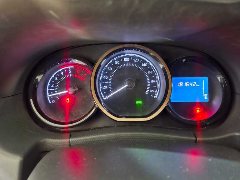 alt=