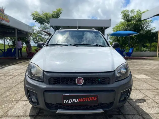 Carro Fiat Strada 2015 Working 1.4 (Flex) (Cabine Dupla)