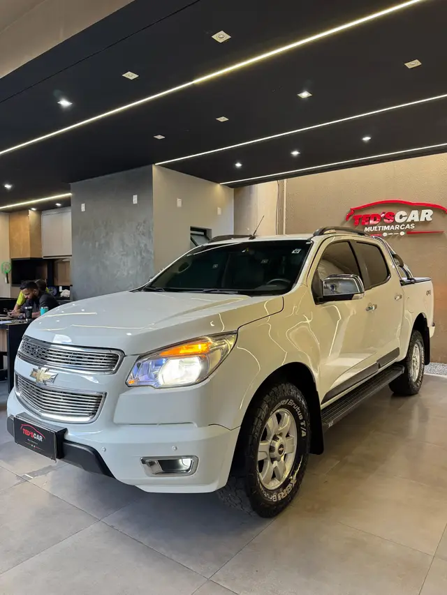Carro Chevrolet S10 Cabine Dupla 2015 S10 LT 2.5 4x4 (Cab Dupla) (Flex)