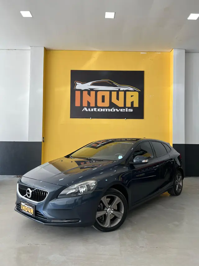 Carro Volvo V40 2019 2.0 T4 Kinetic