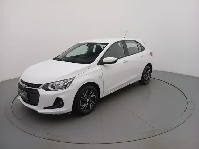 Carro Chevrolet Onix Plus 2024 LT 1.0