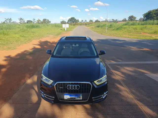 Carro Audi Q3 2015 2.0 TFSI Attraction S Tronic Quattro