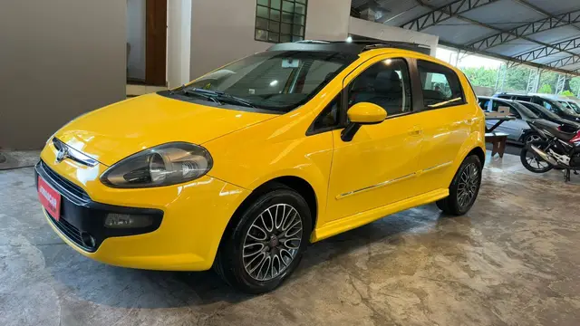 Carro Fiat Punto 2014 Sporting 1.8 16V (Flex)