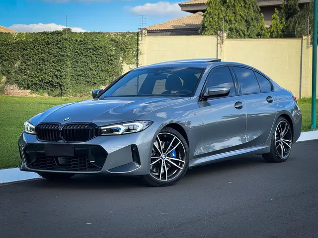 Carro BMW 320i 2024 M Sport 2.0 Turbo (Aut.)