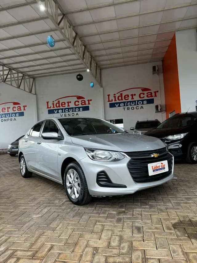Carro Chevrolet Onix Plus 2023 LT 1.0 Turbo (Aut.)