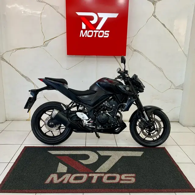 Carro Yamaha MT-03 2024 ABS