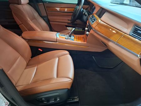 750i 750i M Sport Sedan 4.4 V8 450cv Aut.