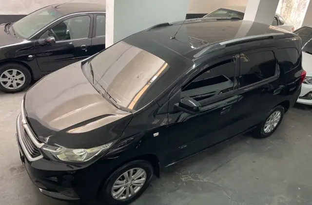 Carro Chevrolet Spin 2020 LT 5S 1.8 (Flex) (Aut)