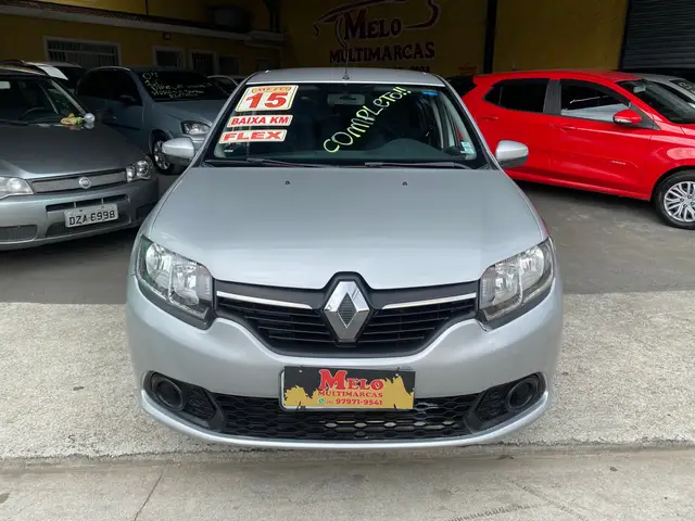 Carro Renault Sandero 2015 Expression 1.0 16V (Flex)