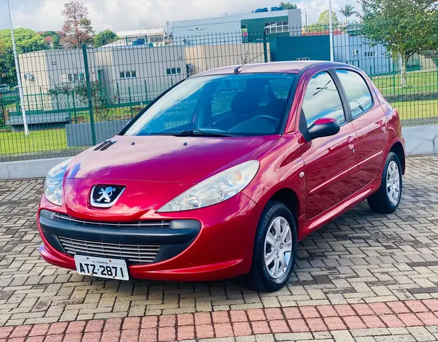 Carro Peugeot 207 2011 Hatch XR 1.4 8V (flex) 4p