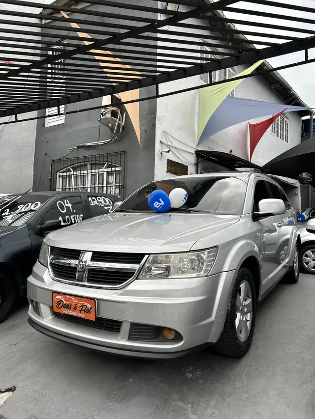 Carro Dodge Journey 2010 SXT 2.7 V6