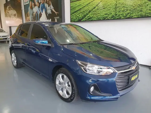 Carro Chevrolet Onix Plus 2023 LT 1.0 Turbo (Aut.)