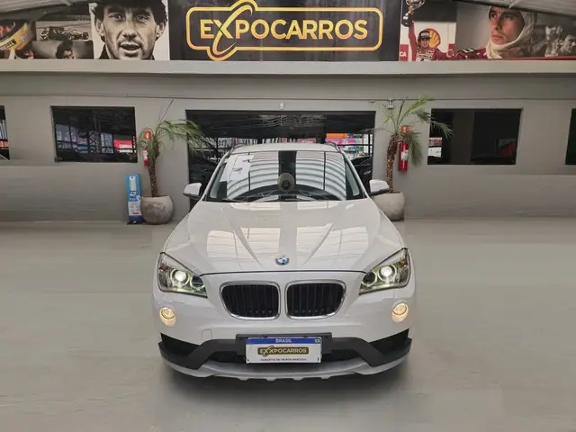 Carro BMW X1 2015 2.0 sDrive20i Activeflex