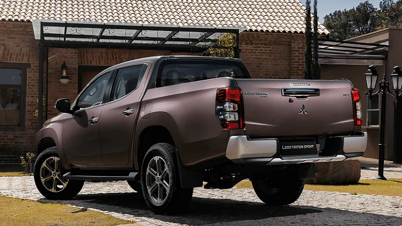 Mitsubishi L200 Triton Sport Sport 2.4 DID-H HPE 4WD (Aut)