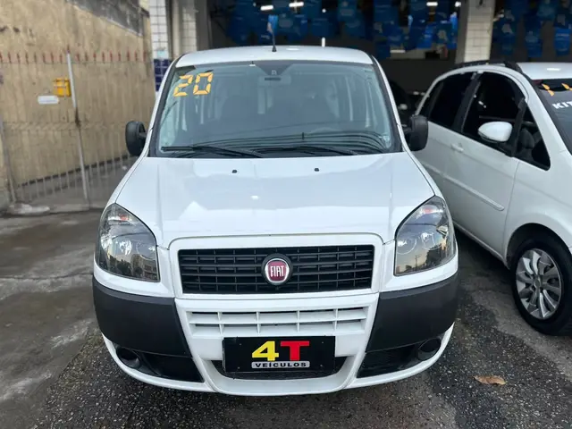 Carro Fiat Doblò 2020 Essence 1.8 16V (Flex)