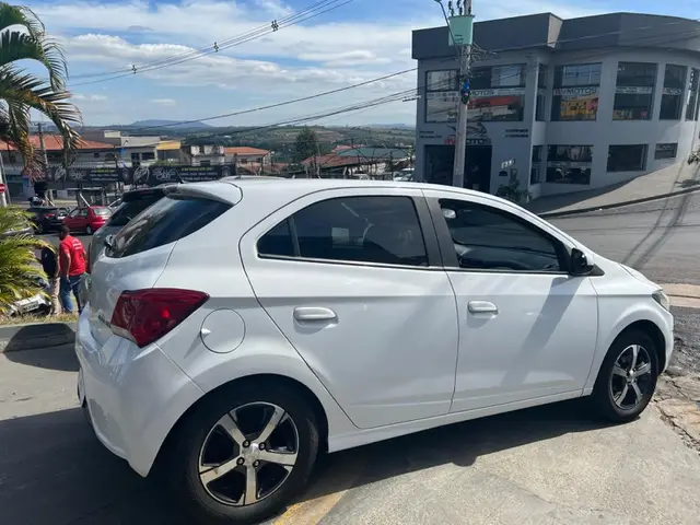 Carro Chevrolet Onix 2017 1.4 LTZ SPE/4