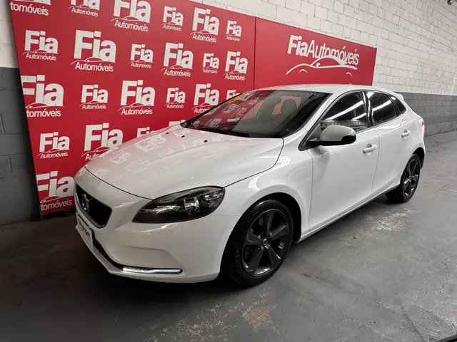 Carro Volvo V40 2019 2.0 T4 Kinetic